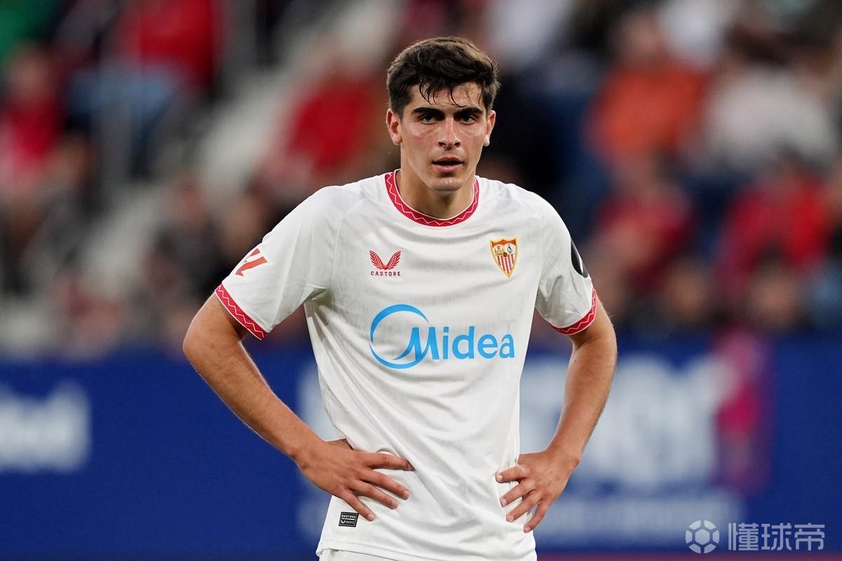 九游官网-意天空：那不勒斯再次关注胡安卢，准备与尤文展开争夺